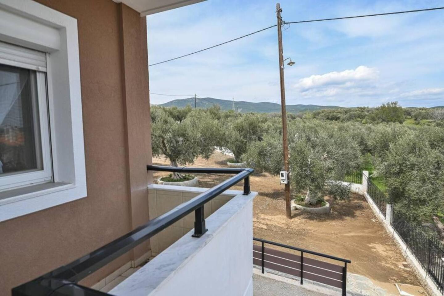 Oliva Apartments Nea Nea Makri Esterno foto